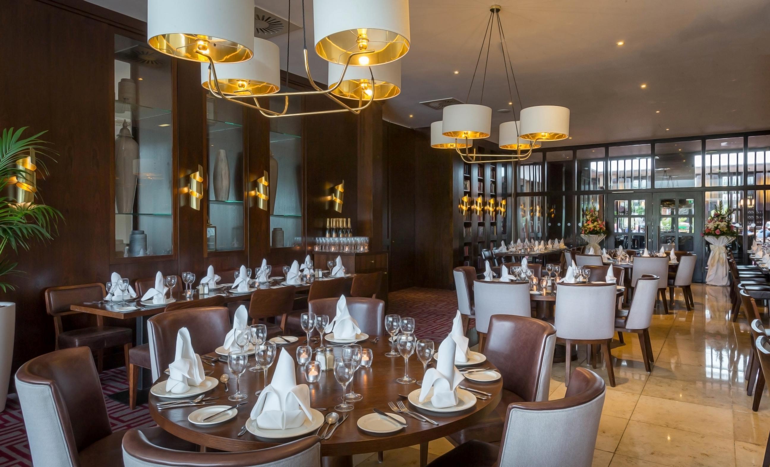 Clayton Hotel Dublin Airport Coolock Esterno foto Interior of a luxury hotel
