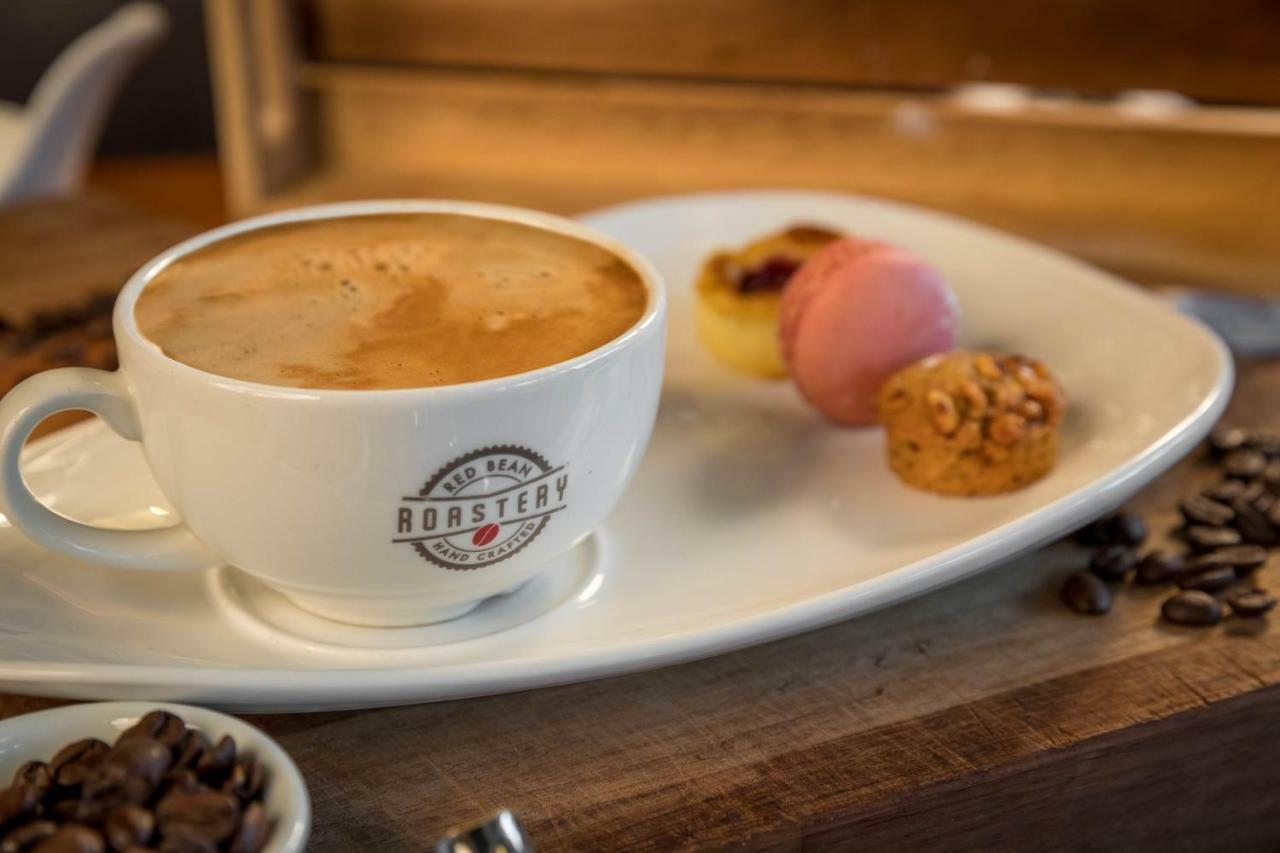 Clayton Hotel Dublin Airport Coolock Esterno foto Red Bean Roastery
